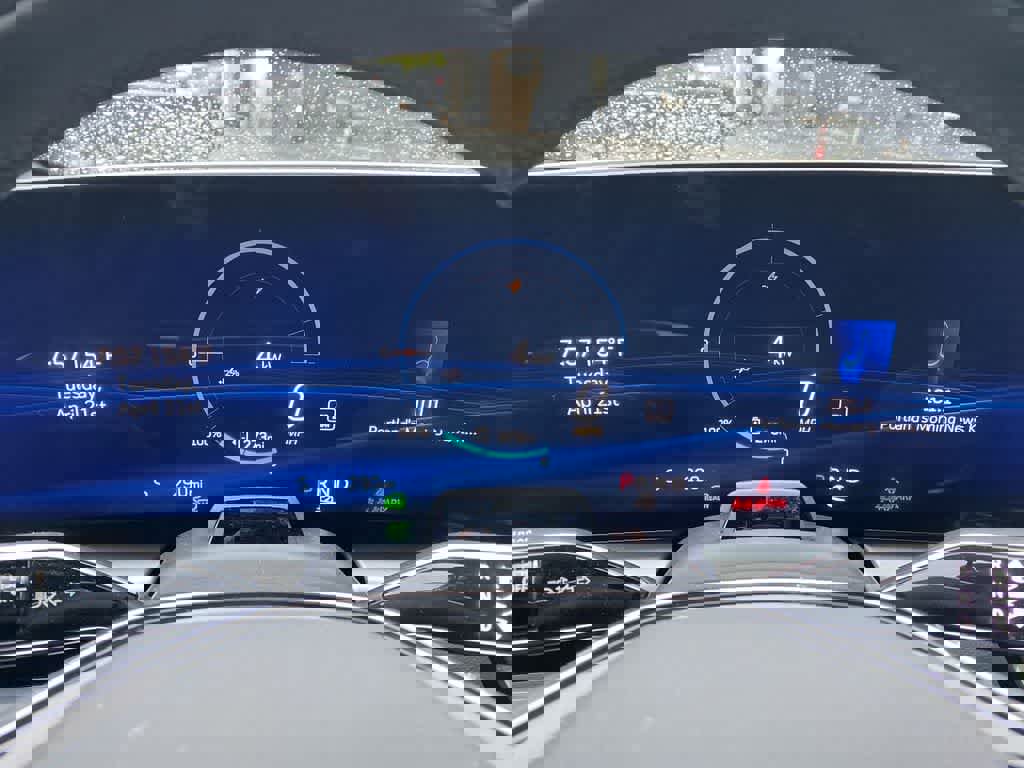 Certified 2025 Cadillac Lyriq Luxury image 27