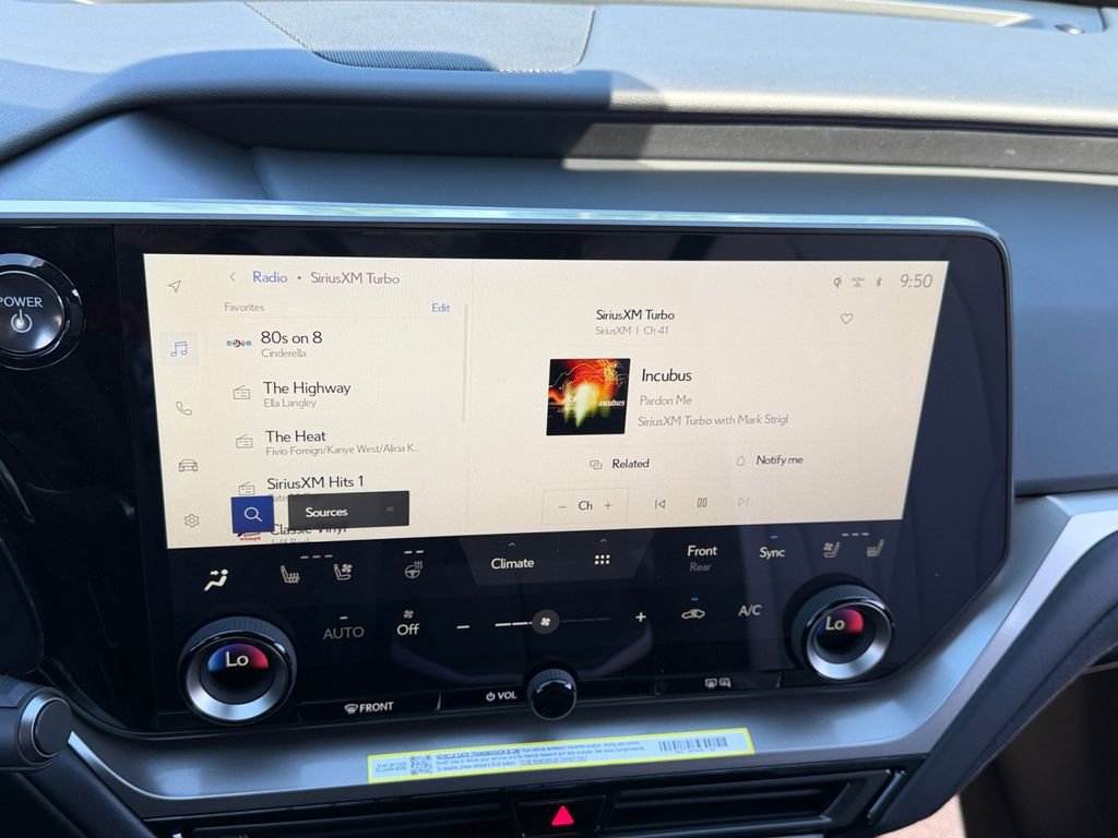 New 2026 Lexus TX 500h AWD image 18