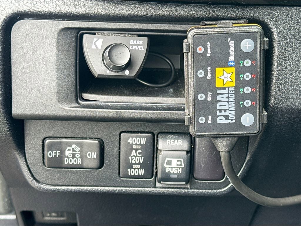 Used 2017 Toyota Tacoma TRD Off-Road RWD image 11