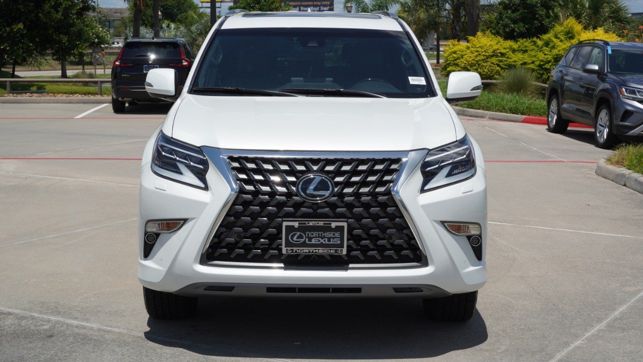 Certified 2022 Lexus GX 460 Luxury w/ Accessory Package AWD/4WD image 2
