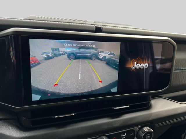 Used 2024 Jeep Wrangler Unlimited Rubicon 4xe AWD/4WD image 28