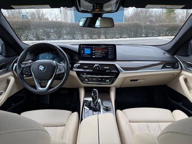 Used 2021 BMW 530i xDrive image 11