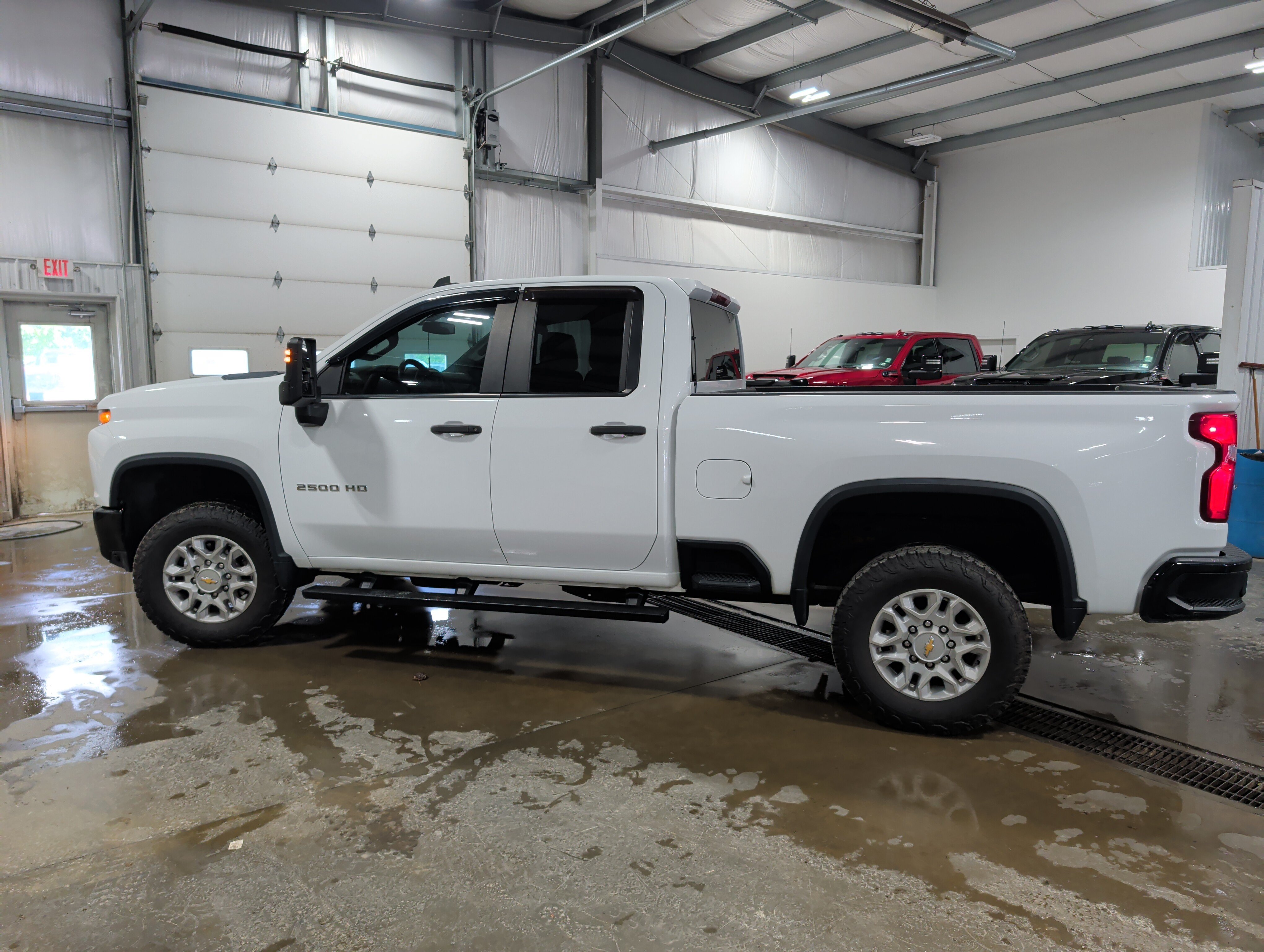 Used 2021 Chevrolet Silverado 2500 Custom w/ Custom Value Package AWD/4WD image 5