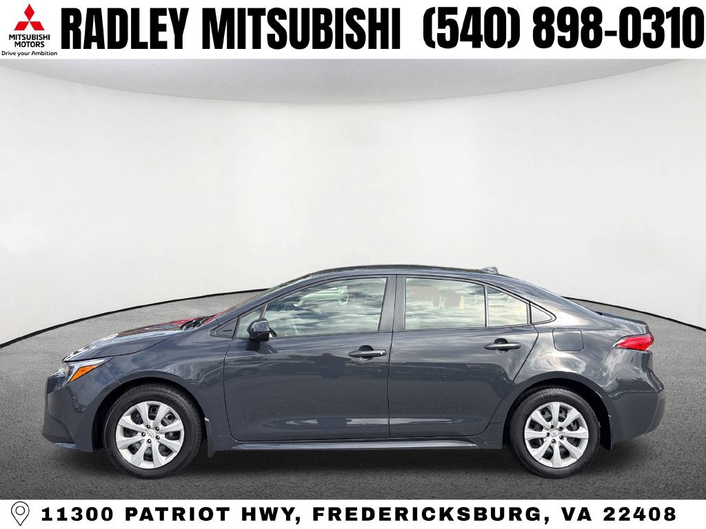 Used 2025 Toyota Corolla LE FWD image 16