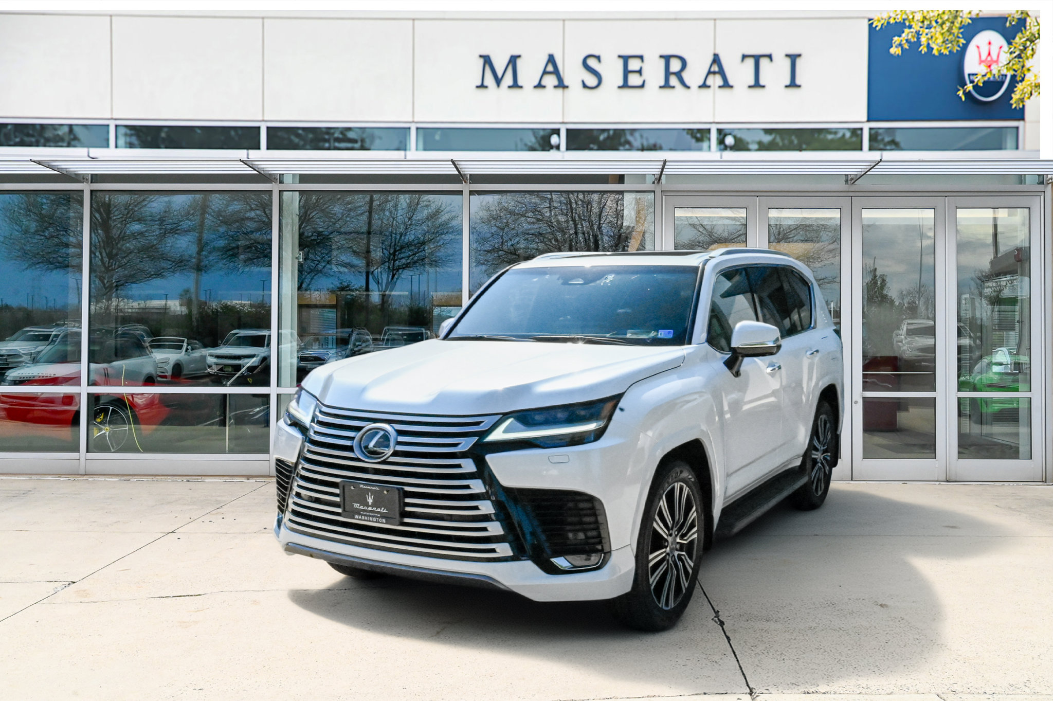 Used 2025 Lexus LX 600 4WD w/ Accessory Package (2T)