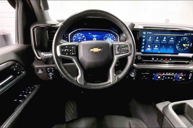 Used 2024 Chevrolet Silverado 3500 LTZ image 6