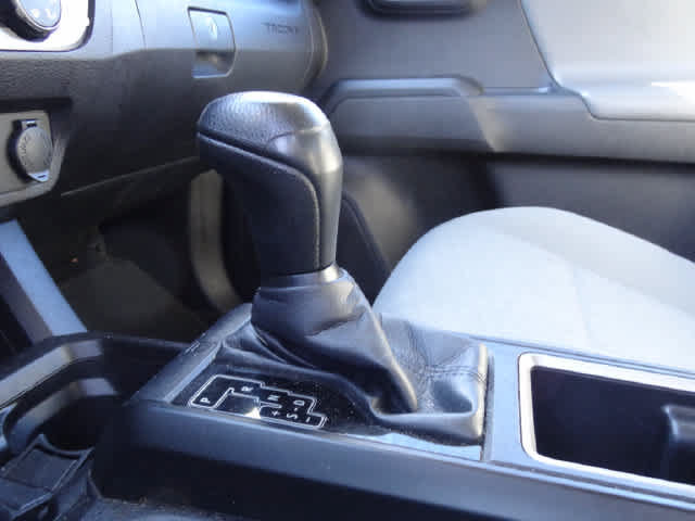 Used 2021 Toyota Tacoma SR w/ SR Convenience Package RWD image 11