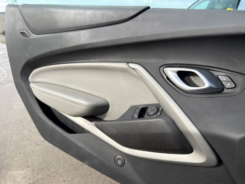 Used 2018 Chevrolet Camaro LT w/ RS Package image 21