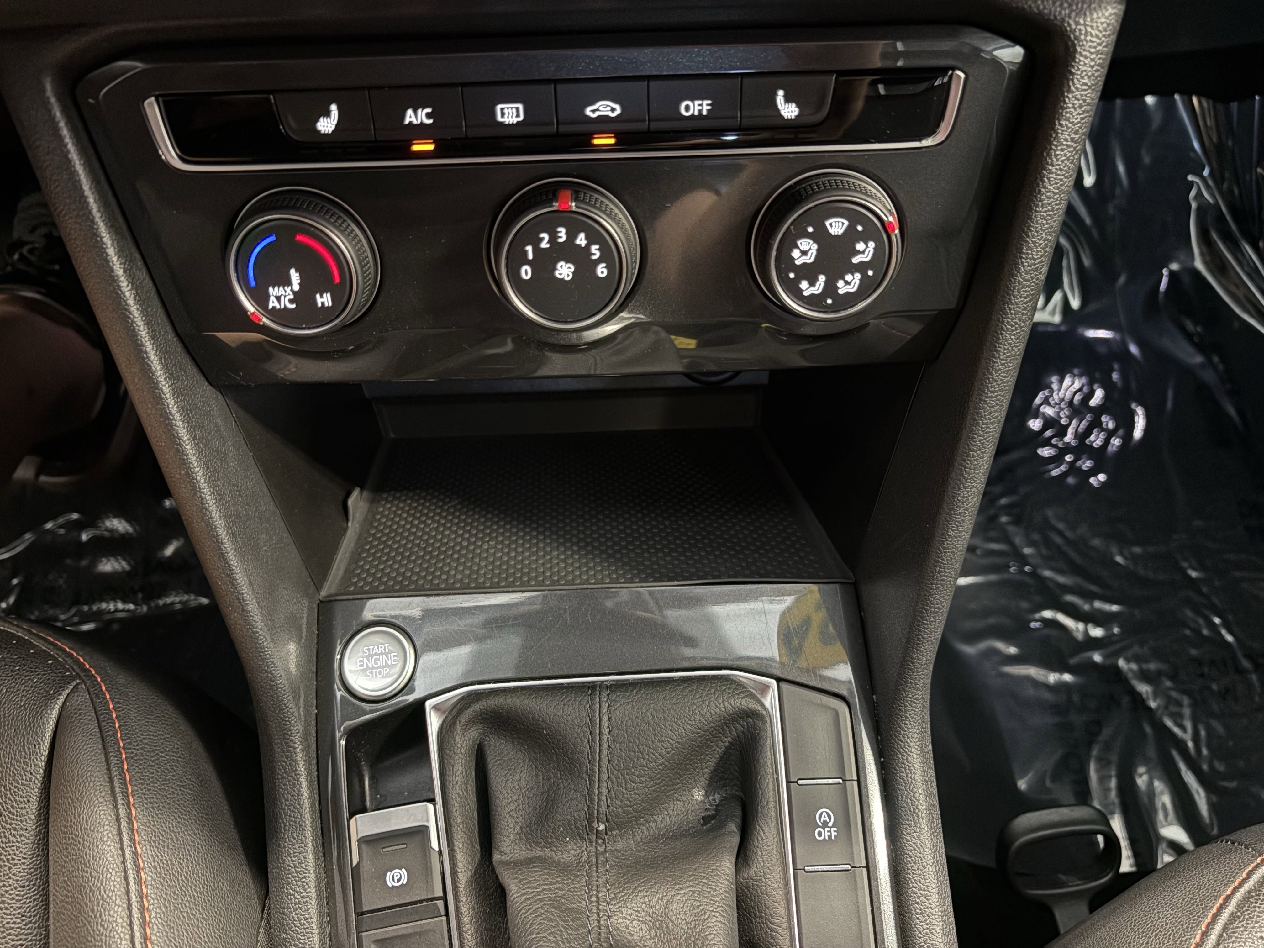 Used 2024 Volkswagen Tiguan Wolfsburg Edition FWD image 16