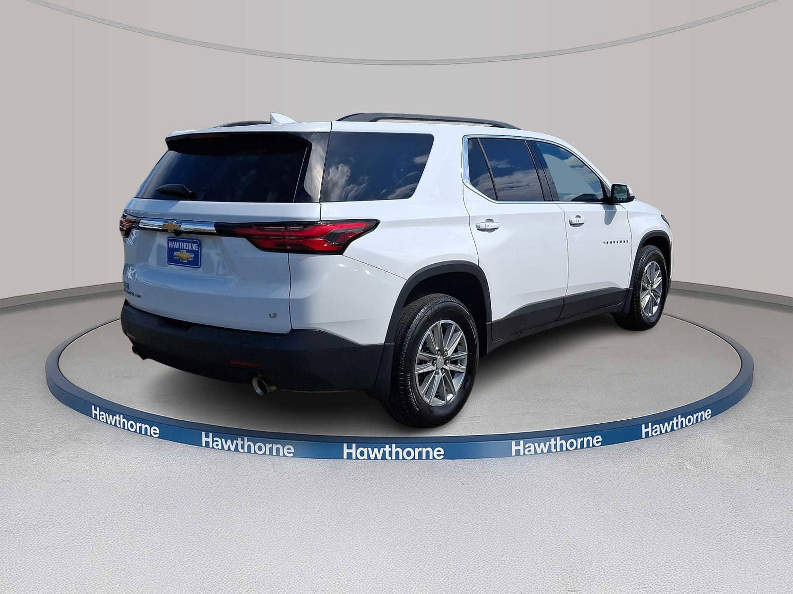 Used 2023 Chevrolet Traverse LT w/ LPO, Floor Liner Package AWD/4WD image 6