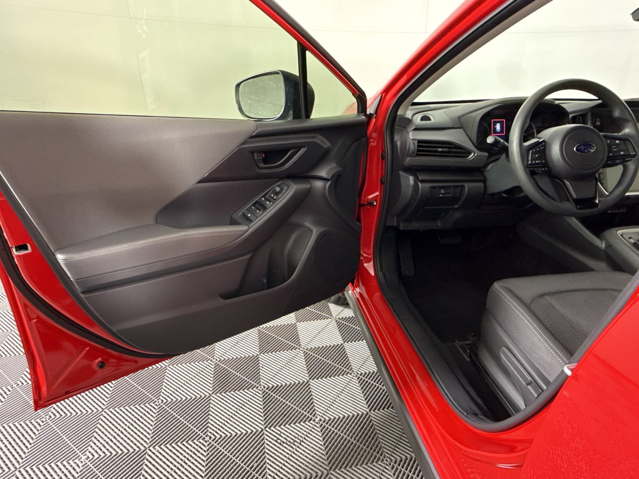 Used 2024 Subaru Crosstrek 2.0i Premium AWD/4WD image 5