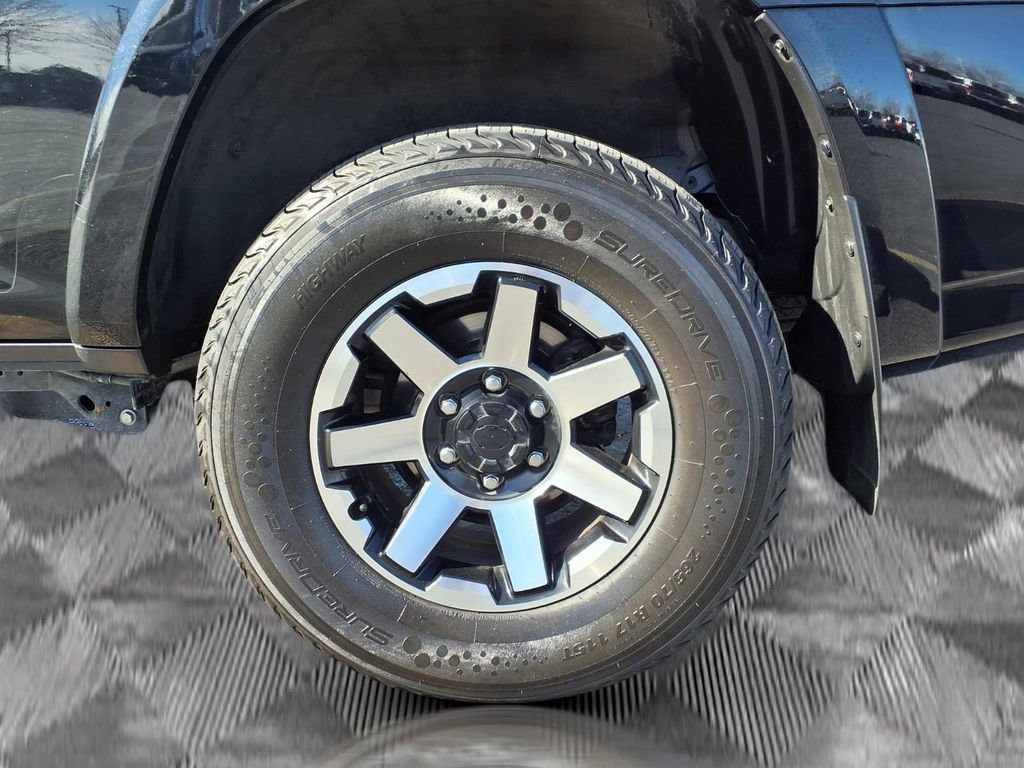 Used 2024 Toyota 4Runner TRD Off-Road image 23