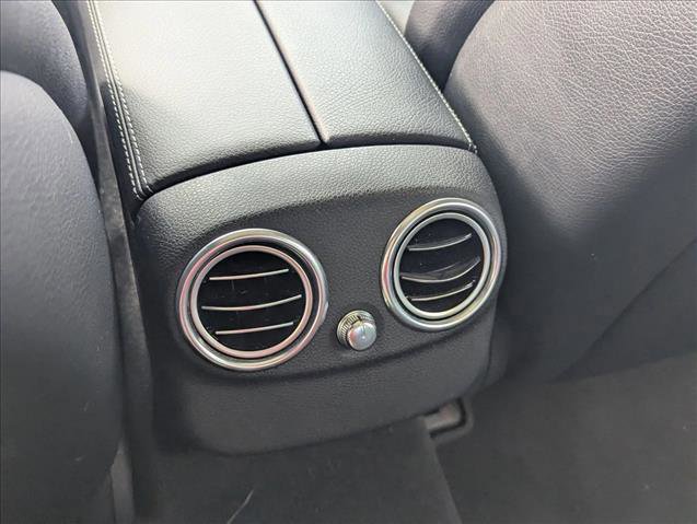 Used 2015 Mercedes-Benz C 300 4MATIC Sedan image 16