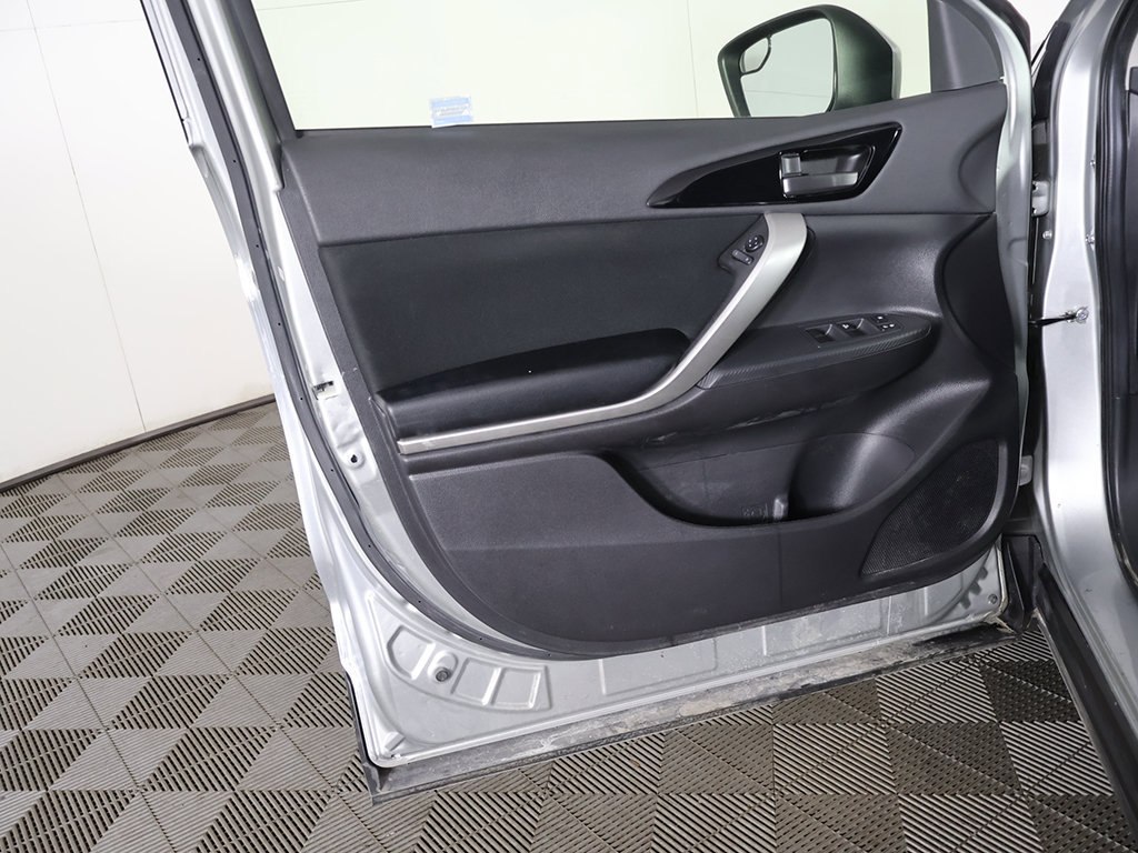 Used 2024 Mitsubishi Eclipse Cross ES AWD/4WD image 19