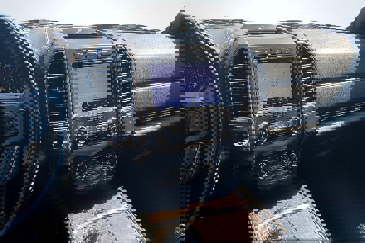 Used 2020 Ford Expedition Limited image 6