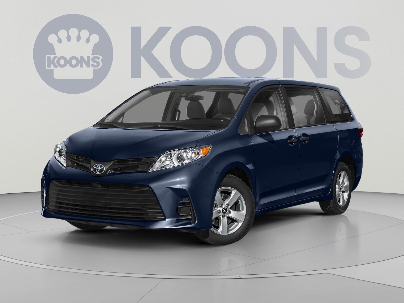 Used 2018 Toyota Sienna XLE w/ XLE Navigation Package FWD image 1