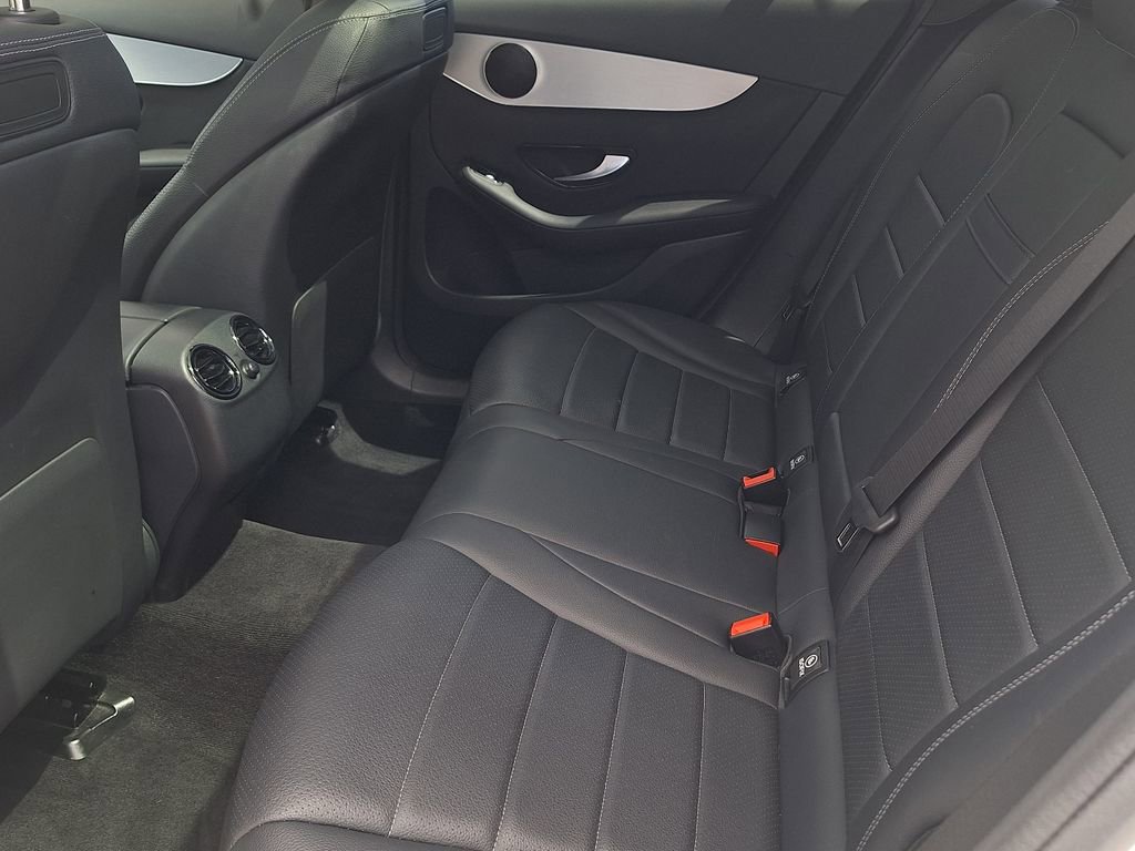 Used 2019 Mercedes-Benz GLC 300 4MATIC w/ Premium Package image 11