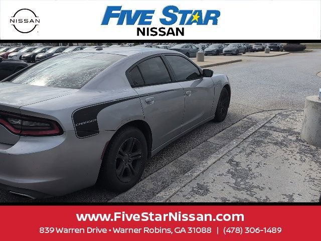 Used 2015 Dodge Charger SE RWD image 22