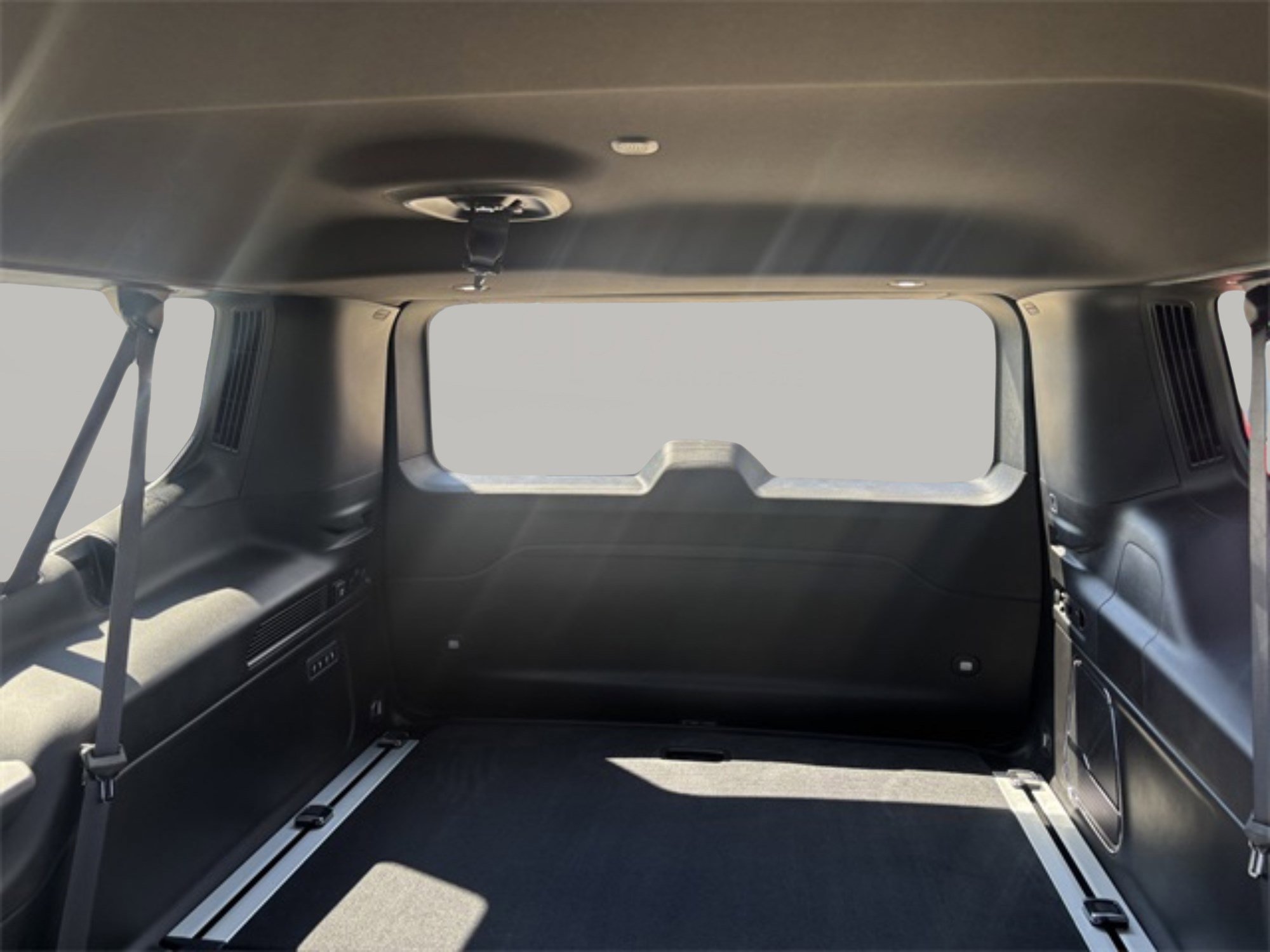 New 2025 Jeep Wagoneer L 4WD w/ Convenience Group I image 26