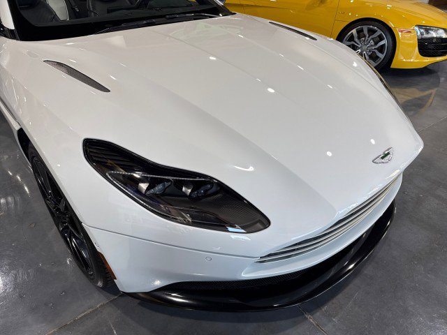 Used 2019 Aston Martin DB11 Volante image 26