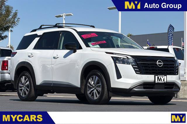 Used 2026 Nissan Pathfinder SL