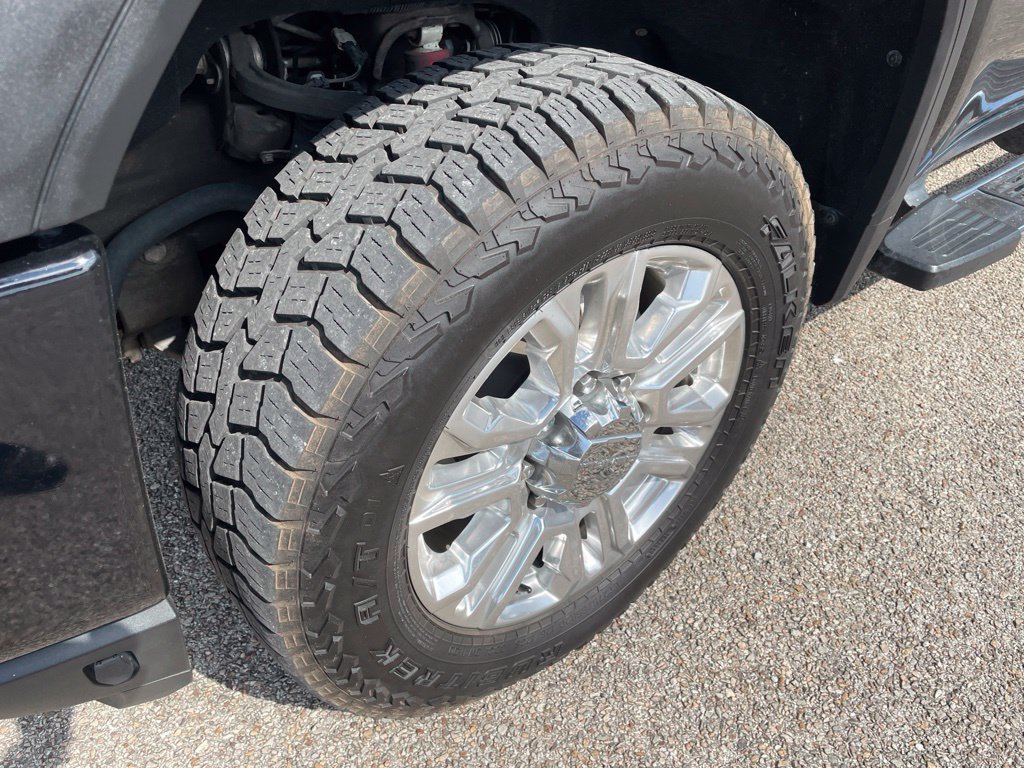 Used 2020 GMC Sierra 2500 Denali w/ Denali Ultimate Package AWD/4WD image 11