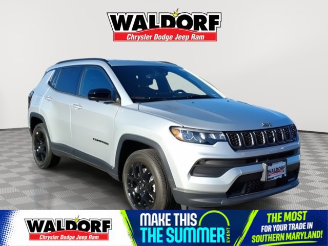 New 2025 Jeep Compass Latitude w/ Convenience Group AWD/4WD image 1