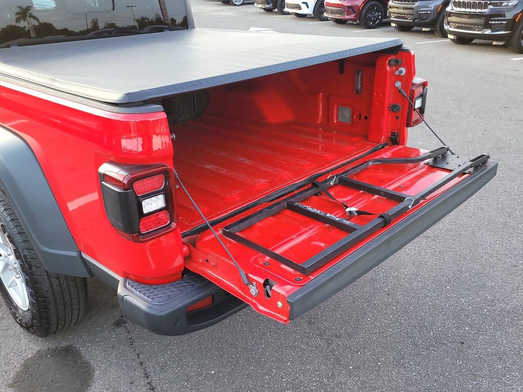 Certified 2020 Jeep Gladiator Sport w/ Quick Order Package 24S image 7