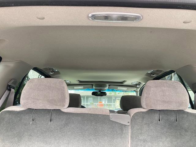 Used 2004 GMC Envoy SLE w/ Preferred Equipment Group image 21