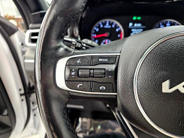 Used 2023 Kia K5 GT-Line image 11