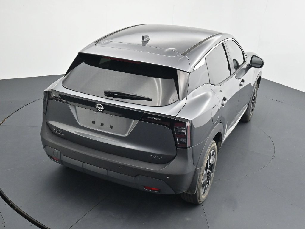 Used 2025 Nissan Kicks SV w/ Illumination Package AWD/4WD image 14