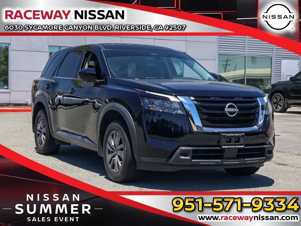 Used 2024 Nissan Pathfinder S w/ Cargo Package