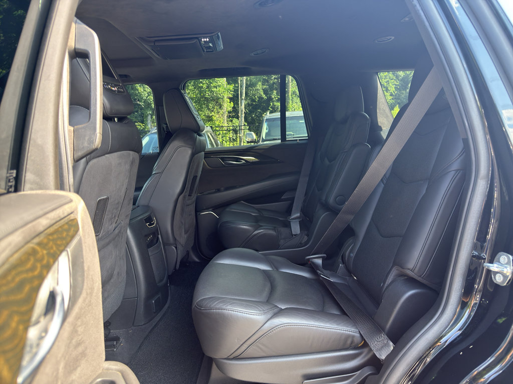Used 2018 Cadillac Escalade Platinum AWD/4WD image 6