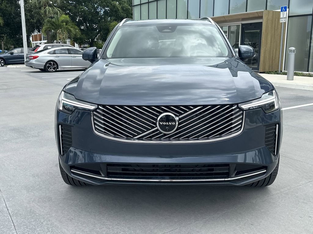 New 2026 Volvo XC90 B5 Ultra w/ Protection Package Premier image 3