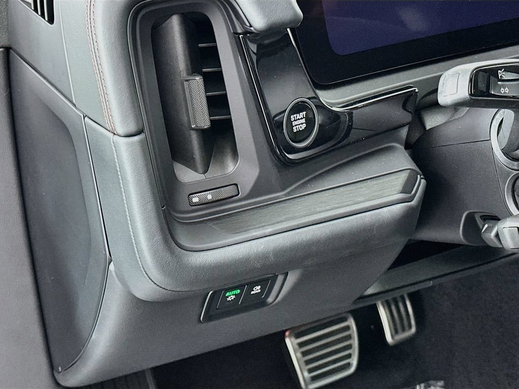 New 2026 Porsche Cayenne GTS AWD/4WD image 11
