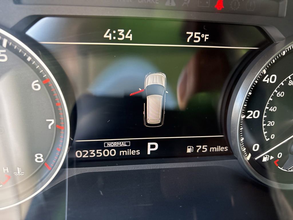 Used 2025 Mitsubishi Outlander SE AWD/4WD image 14