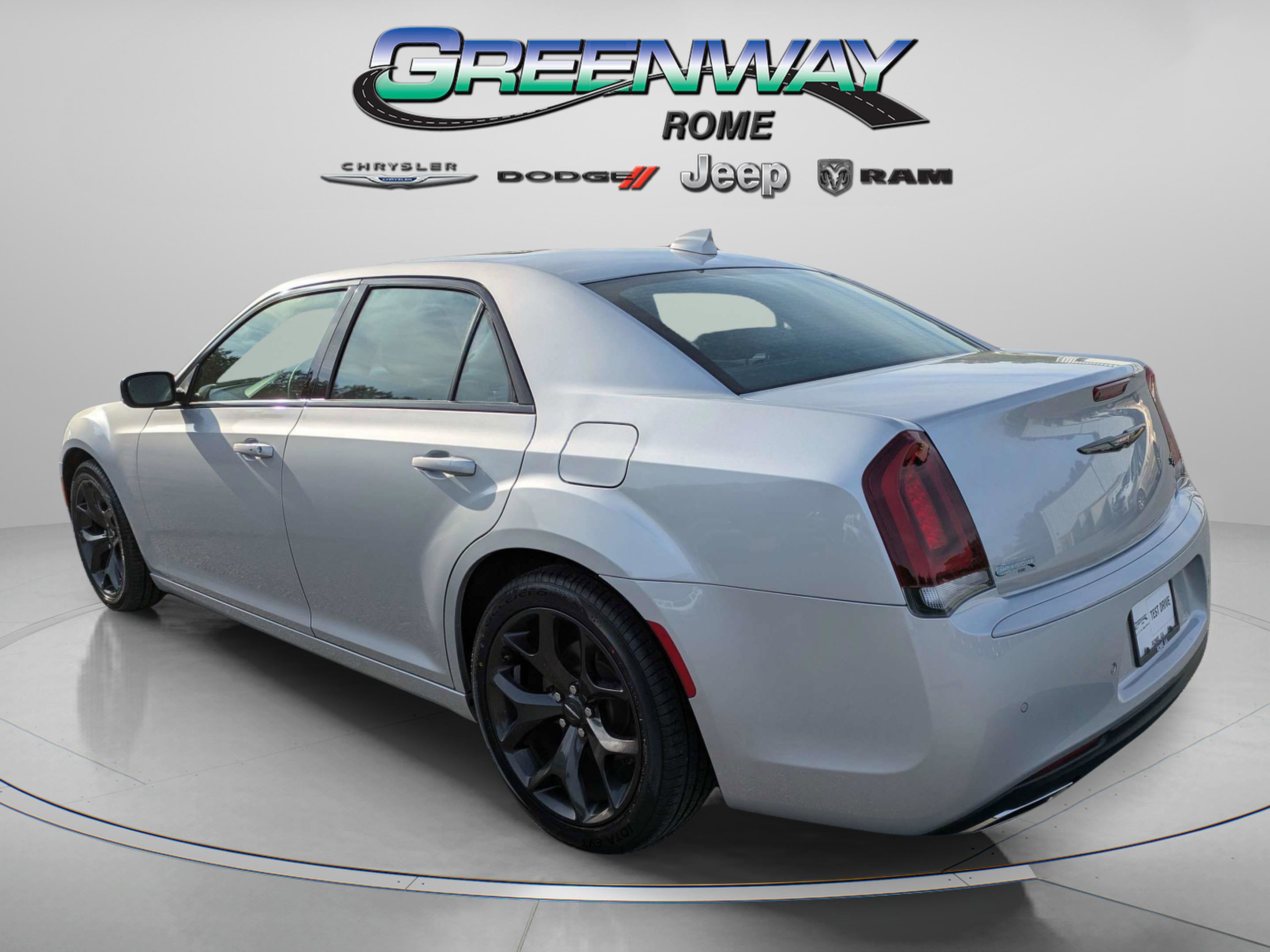 Used 2022 Chrysler 300 S w/ Comfort Group image 5