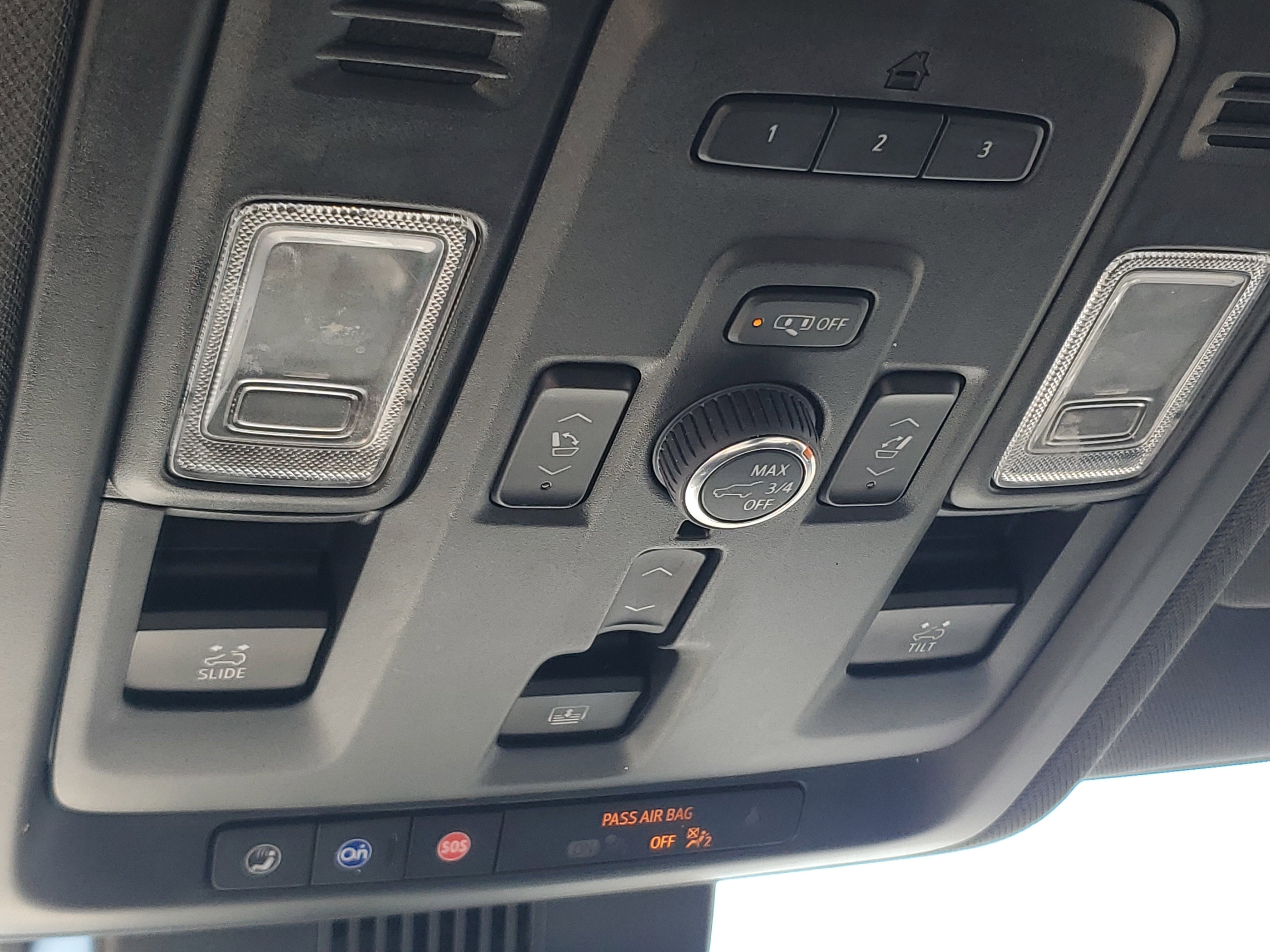 Used 2023 Chevrolet Tahoe Premier w/ Advanced Technology Package image 22