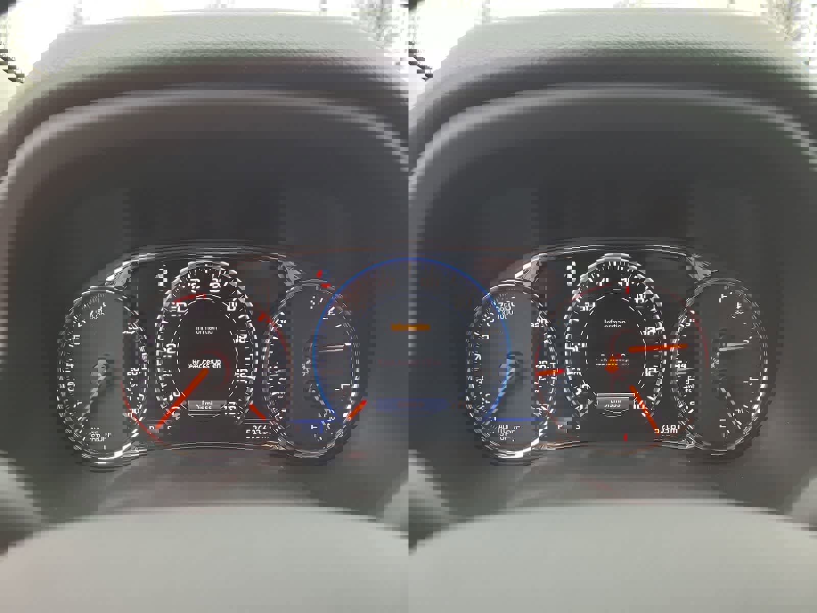 Used 2021 GMC Acadia Denali w/ Denali Technology Package image 26