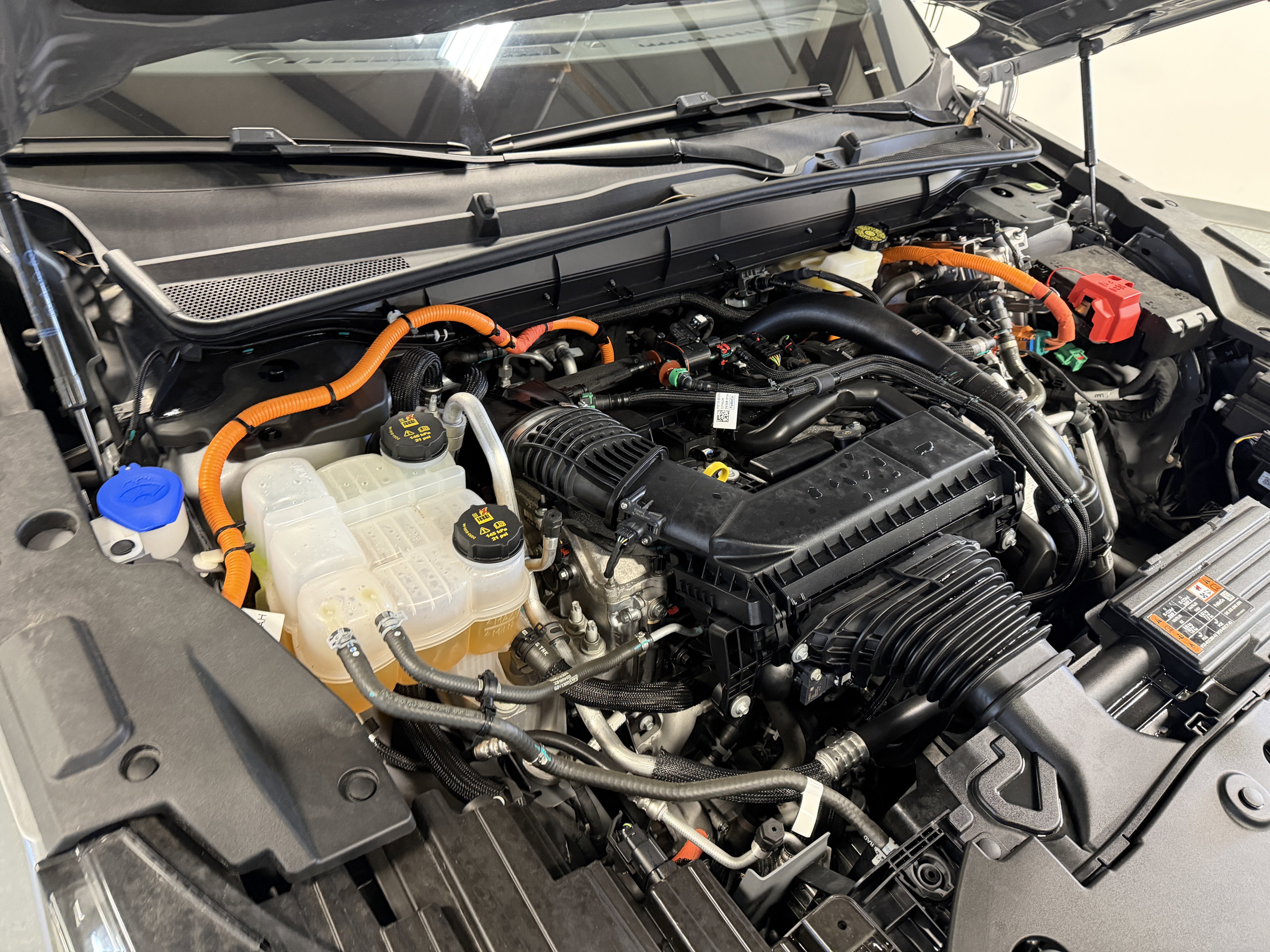 Used 2025 Lincoln Nautilus Premier w/ Equipment Group 102A image 32