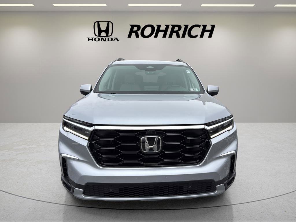 Used 2023 Honda Pilot Elite image 2