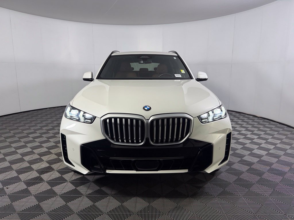 Used 2026 BMW X5 xDrive40i AWD/4WD image 2