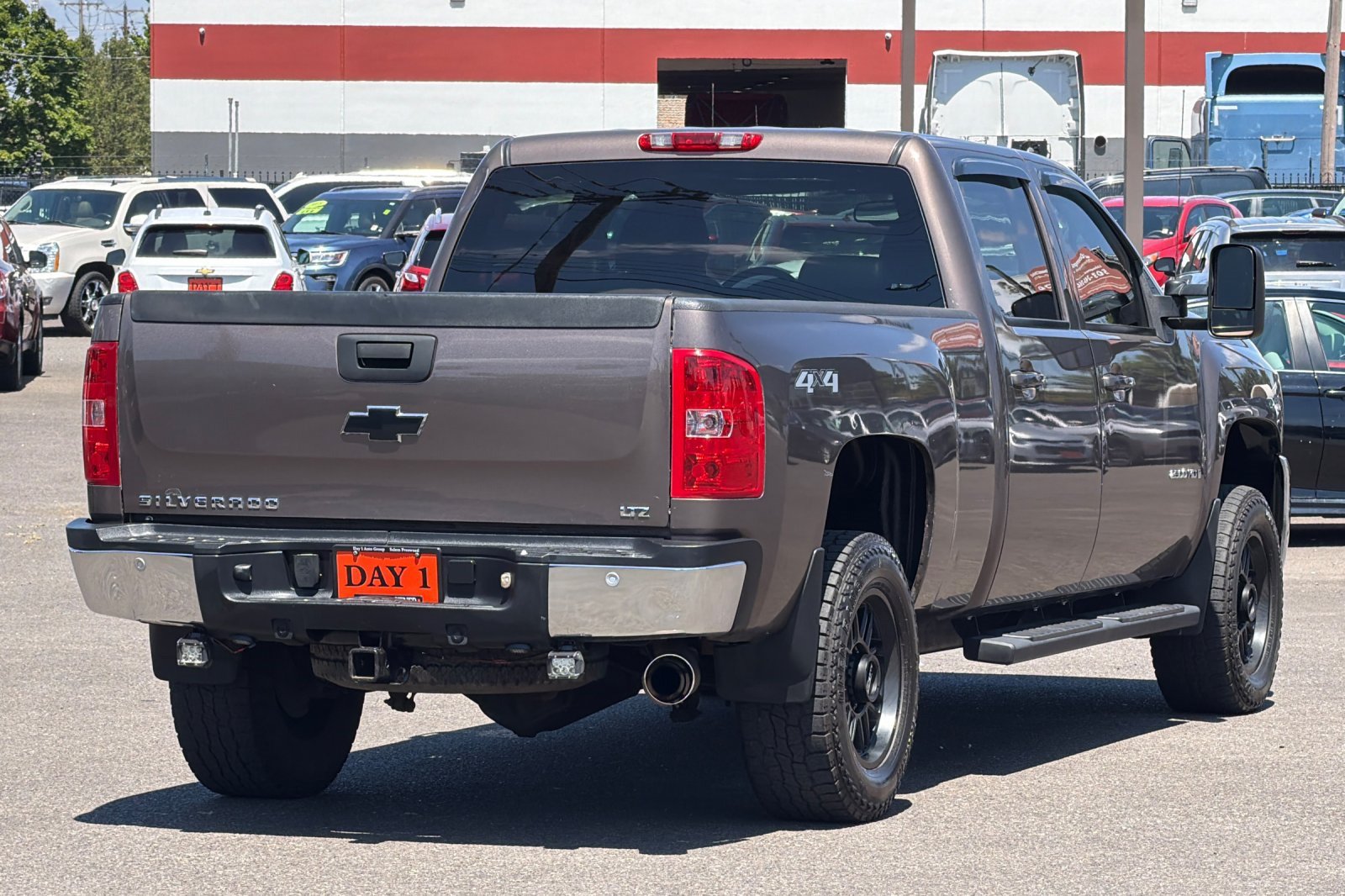 Used 2008 Chevrolet Silverado 2500 LTZ w/ Safety Package AWD/4WD image 5