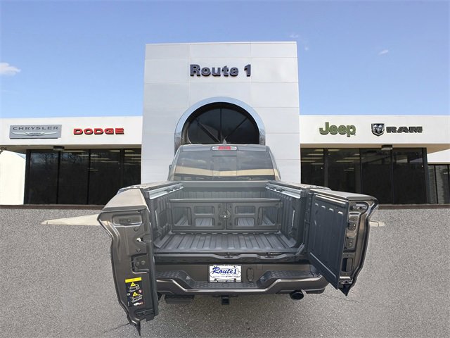 New 2026 RAM 1500 4x4 Crew Cab image 8