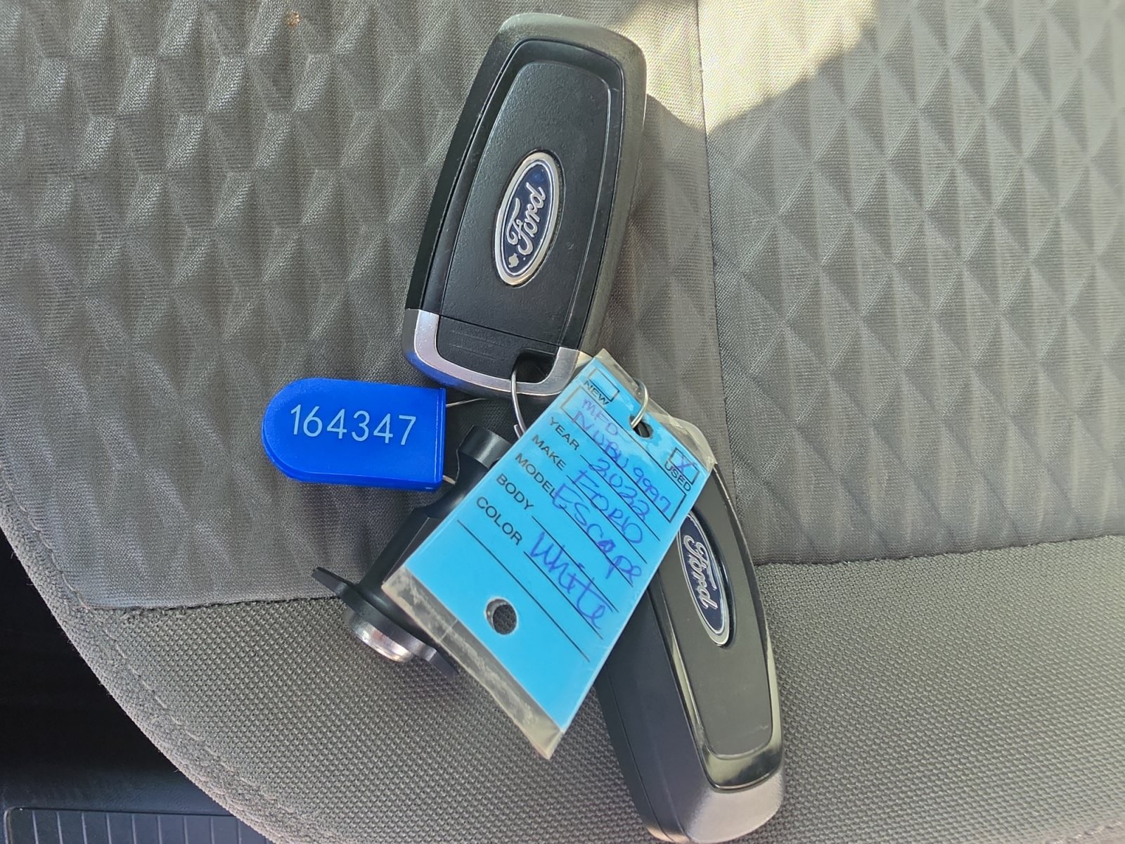 Used 2022 Ford Escape SE w/ SE Sport Appearance Package FWD image 33