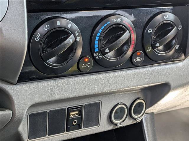 Used 2014 Toyota Tacoma 4x4 Double Cab w/ TRD Sport Package image 8