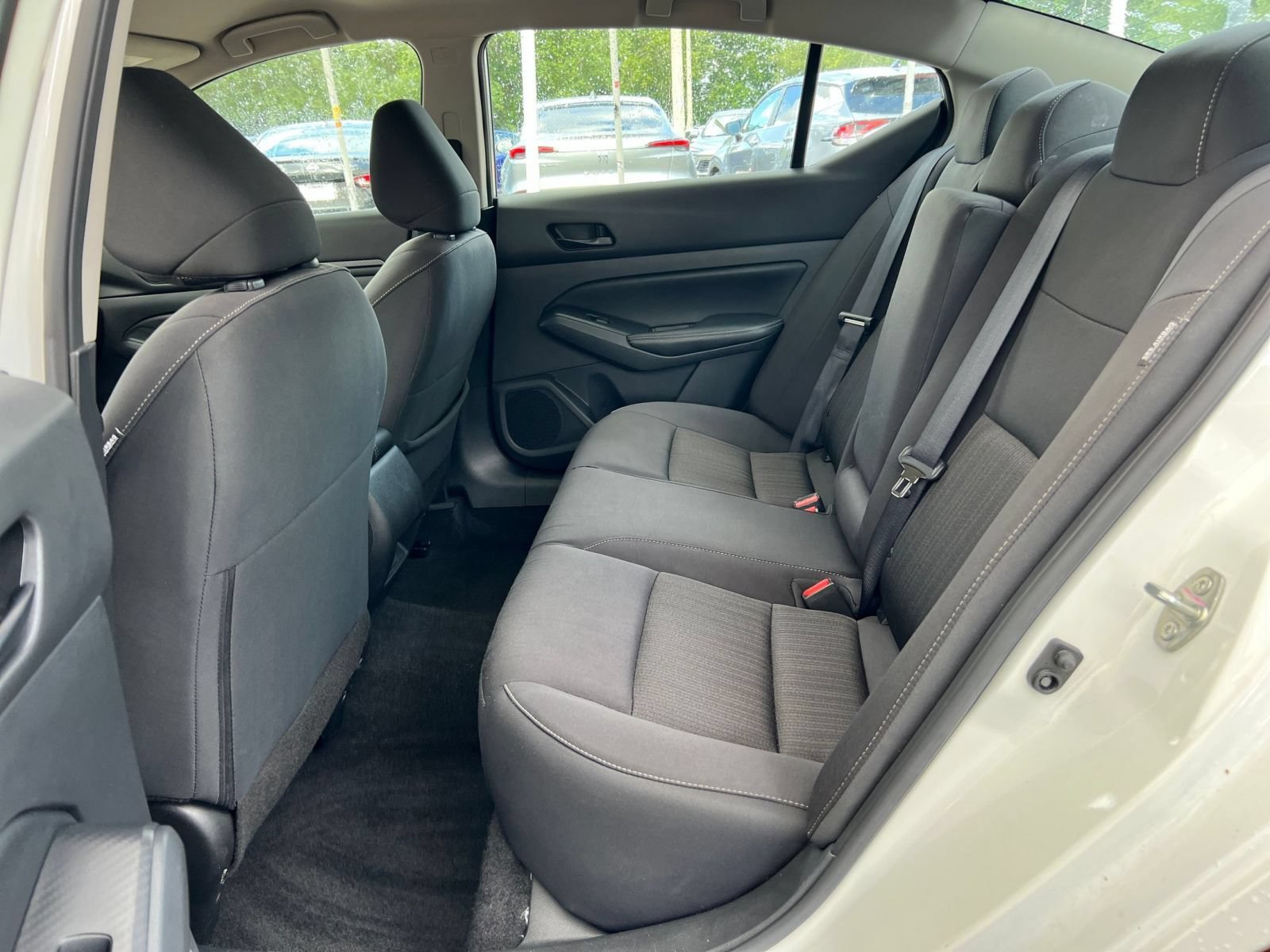 Used 2025 Nissan Altima 2.5 SV FWD image 34