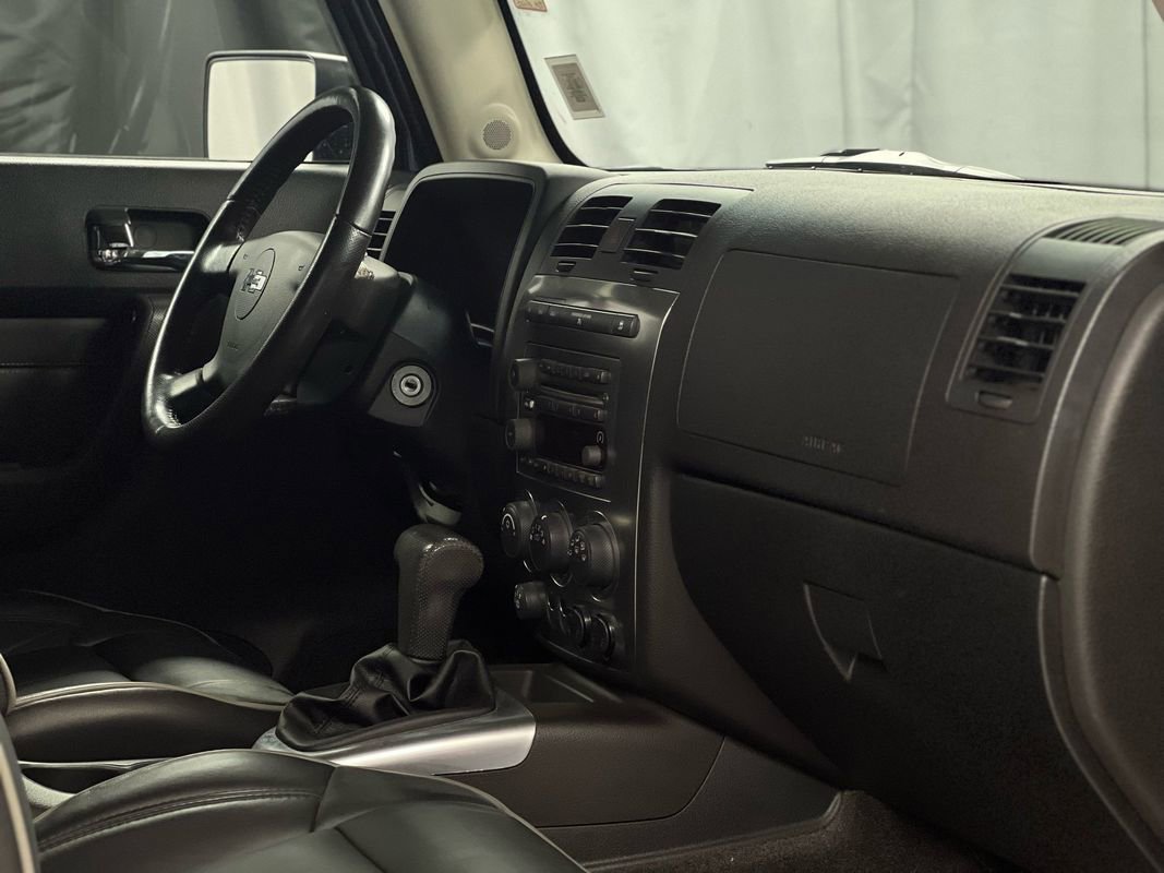 Used 2006 HUMMER H3 Luxury image 21