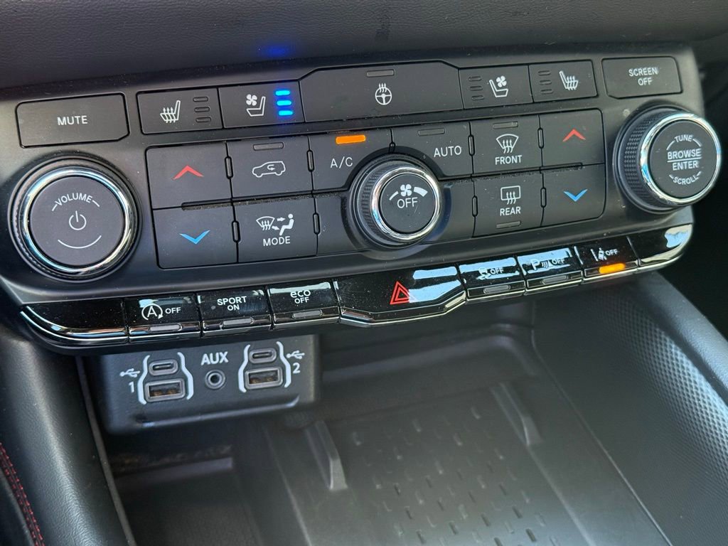 Used 2025 Dodge Durango GT image 16