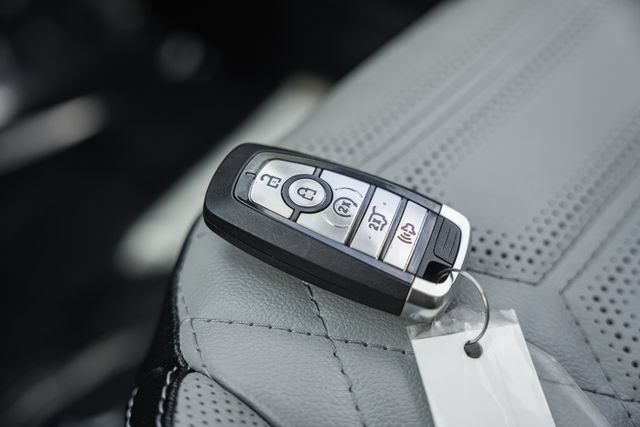 Used 2023 Ford Escape SE w/ PHEV Premium Package FWD image 45